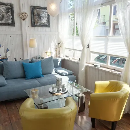 Warnemuende Dustin 12007